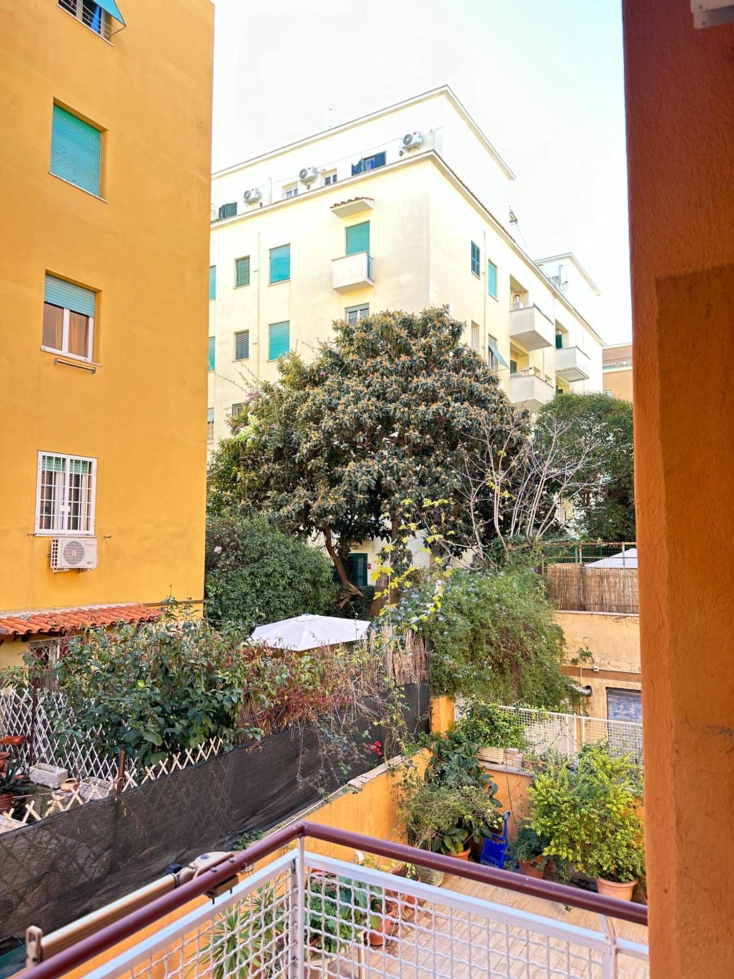 Апартаменты La Chiave Del 23, Roma In Tasca Экстерьер фото